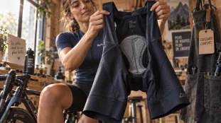 Cuissard velo pour femme avec chamois, confort et coutures